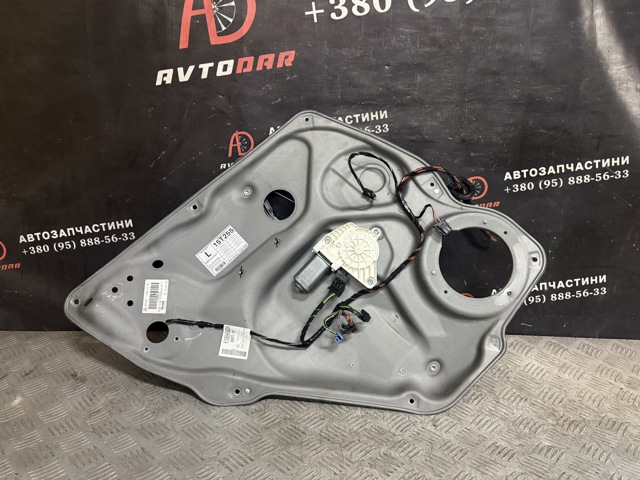 Мотор склопідйомника дверей задніх, лівих A1698201942 MERCEDES