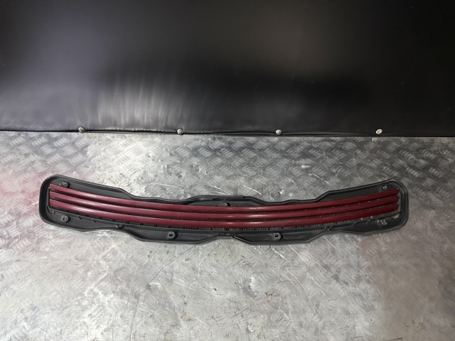 Решітка під лобове скло A2108800705 MERCEDES