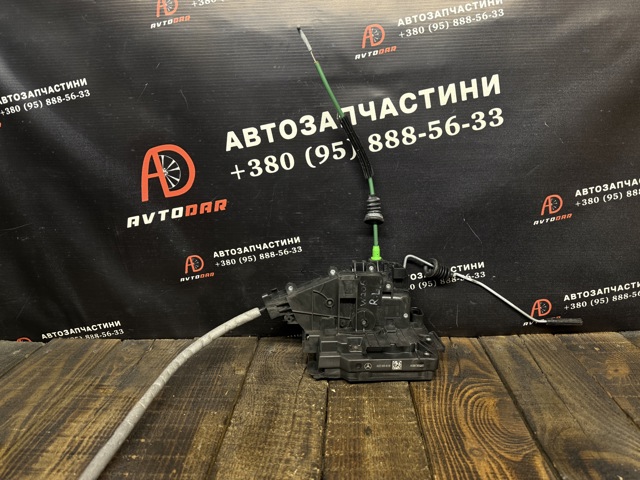 Замок задніх дверей, правих A2220064099 MERCEDES