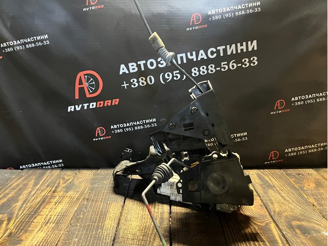 Замок задніх дверей, лівих A2517200335 MERCEDES
