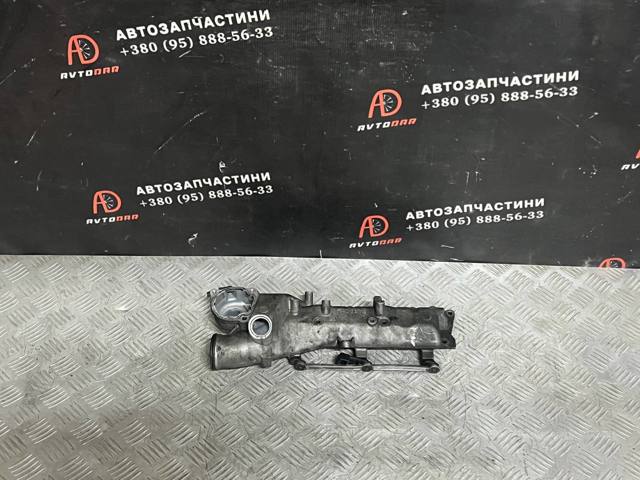 Колектор впускний, правий A6420902637 MERCEDES