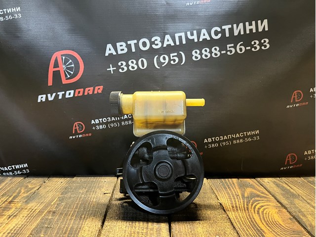 Насос гідропідсилювача керма (ГПК) GJ6E32600C MAZDA