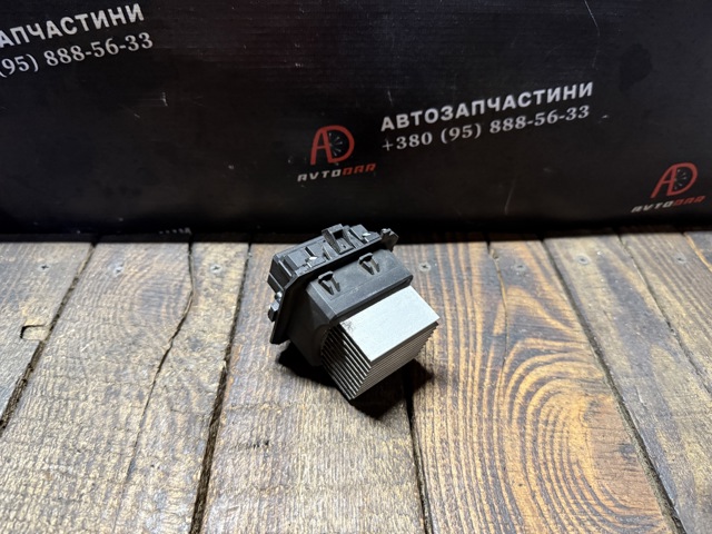Електропідігрівач повітря системи опалення салону T1017845R RENAULT
