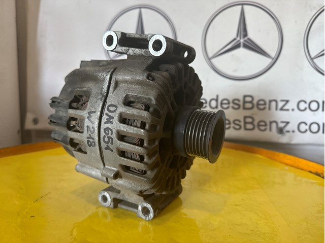 Авто генератор 0009067702 MERCEDES
