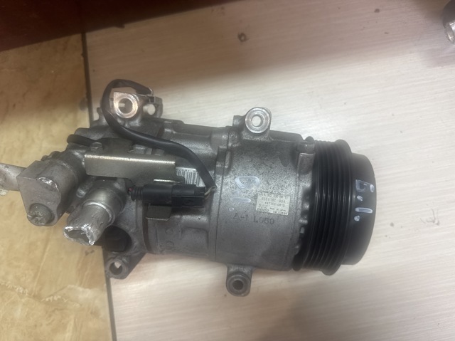 Компресор кліматичної установки 0022306811 MERCEDES