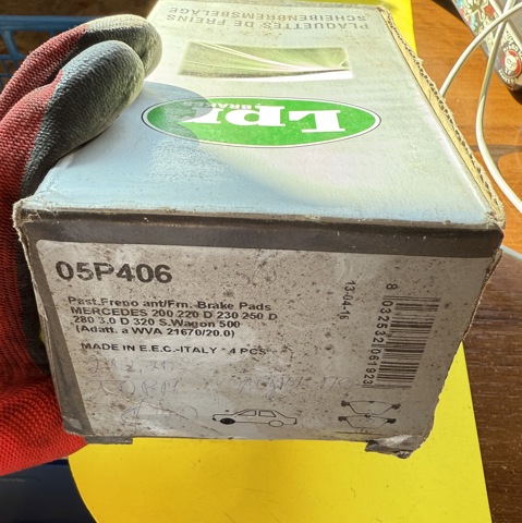 Колодки гальмівні дискові комплект 05P406 LPR