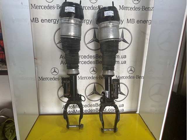 Амортизатор передньої підвіски 1663204666 MERCEDES
