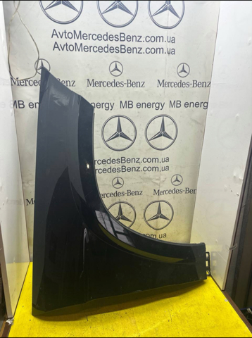 Переднє праве крило 1668800600 MERCEDES