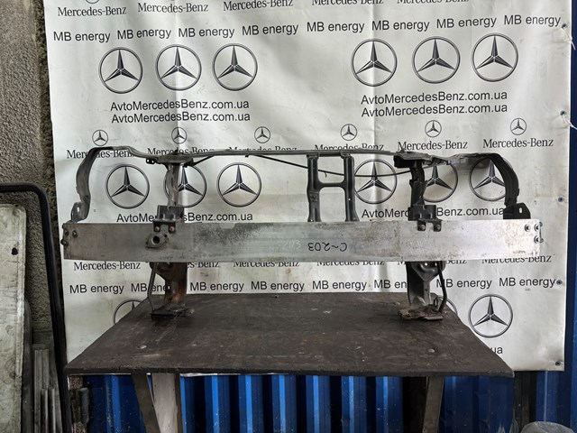 Кронштейн підсилювача переднього бампера 2036202195 MERCEDES