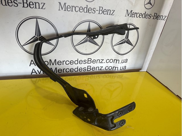 Рамка радіатора права 2036203072 MERCEDES