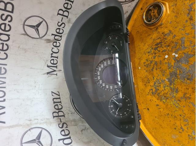 Спідометр 2115400411 MERCEDES