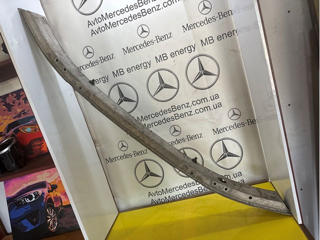 Буфер бампера переднього 2116202834 MERCEDES