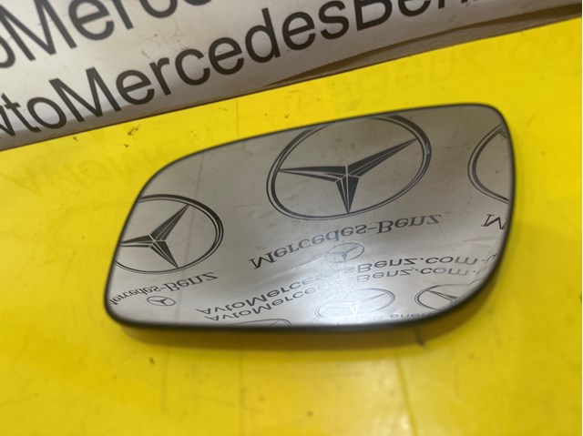 Дзеркальний елемент лівий 2118100921 MERCEDES