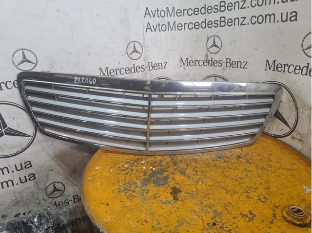 Решітка радіатора 2118800383 MERCEDES