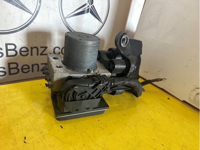 Блок АБС гідравлічний 2124313512 MERCEDES