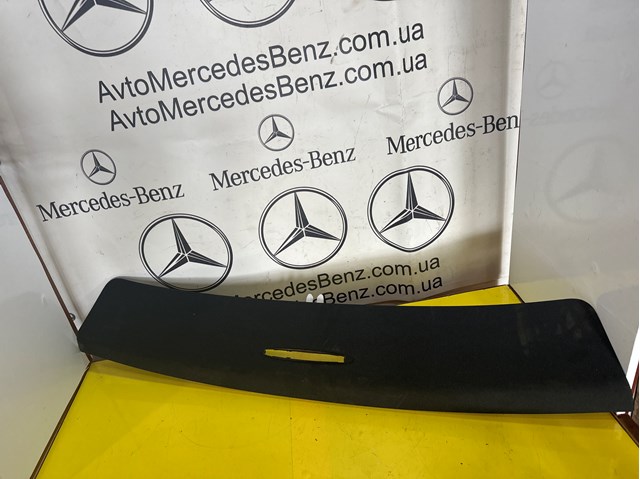 Оббивка кузова 2126901650 MERCEDES