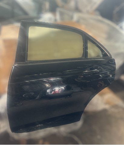 Двері задні в зборі 2127303405 MERCEDES
