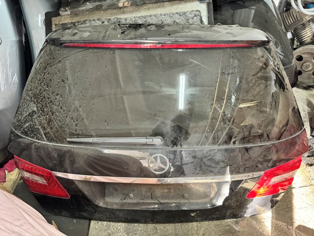 Задні стопи 2128200156 MERCEDES