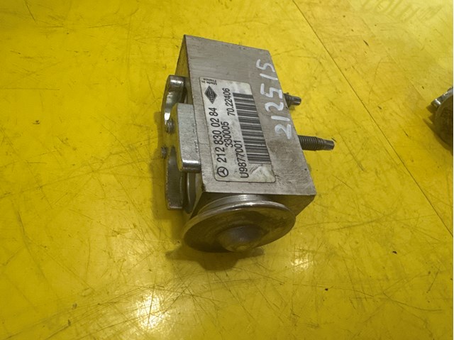 Клапан розширювальний 2128300284 MERCEDES