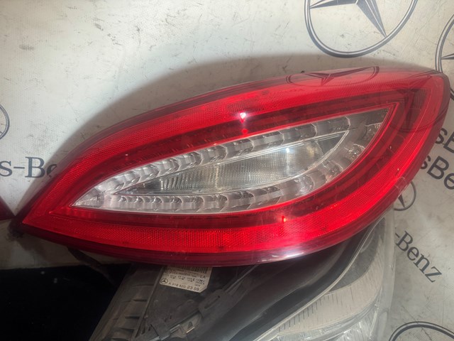Задні ліхтарі 2189060258 MERCEDES