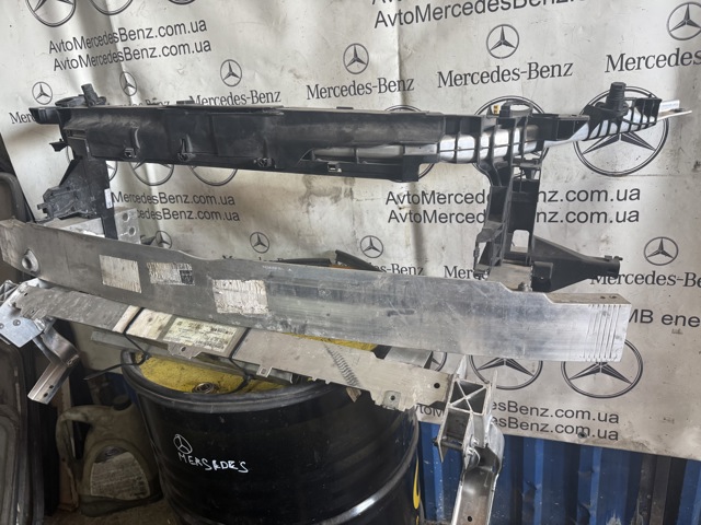 Оперення в зборі 2466200234 MERCEDES