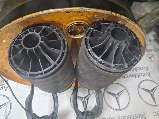 Пневмоподушка задня 2923200525 MERCEDES