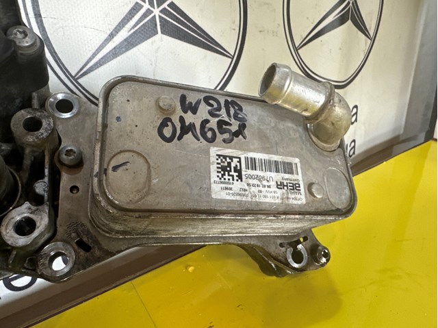 Радіатор масляний 6511801165 MERCEDES