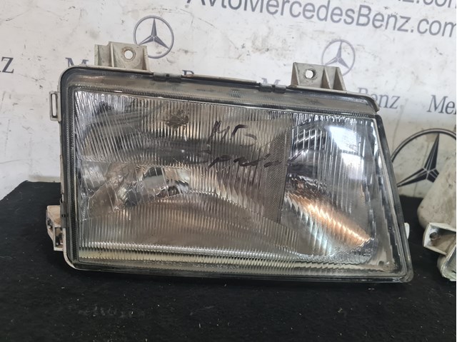 Права блок фара 9018200261 MERCEDES