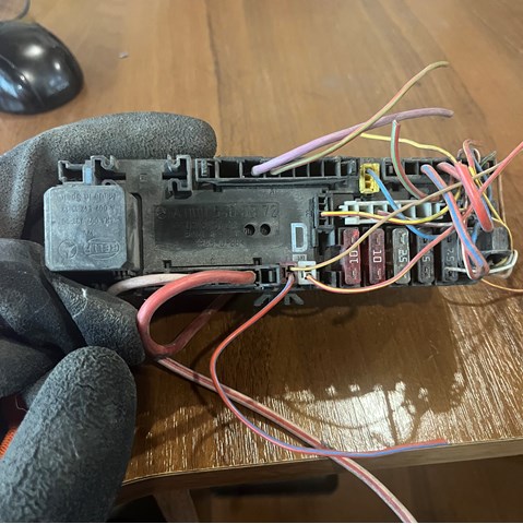 Реле запобіжників A0005400372 MERCEDES