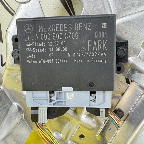 Модуль керування (ЕБУ) парктроніком A0009003706 MERCEDES
