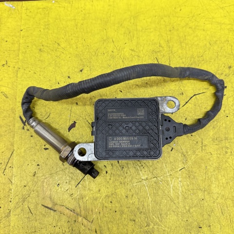 Датчик оксидів азоту NOX A0009050914 MERCEDES