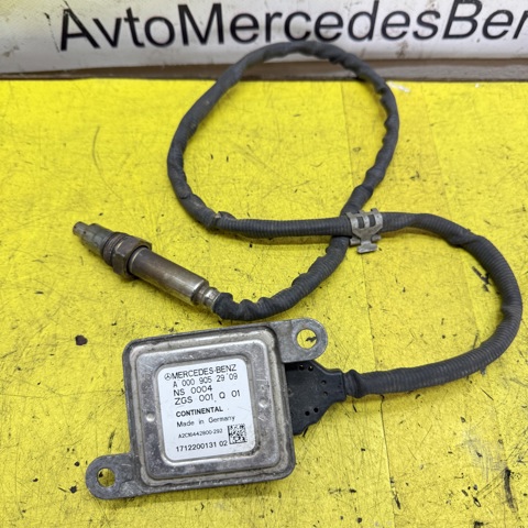 Датчик оксидів азоту NOX, передній A0009052909 MERCEDES
