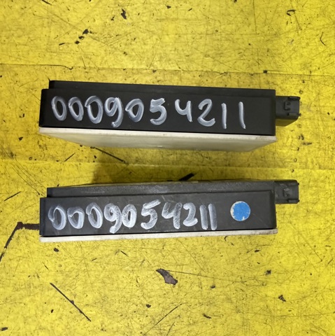Радарний датчик дистанції A0009054211 MERCEDES