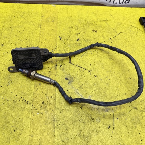 Датчик оксидів азоту NOX, задній A0009054604 MERCEDES