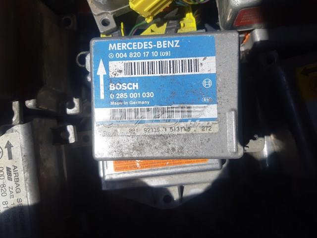 Блок управління airbag A0048201710 MERCEDES