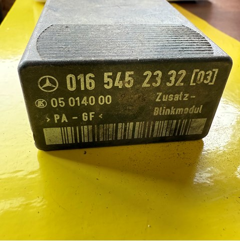 Реле поворотників A0165452332 MERCEDES
