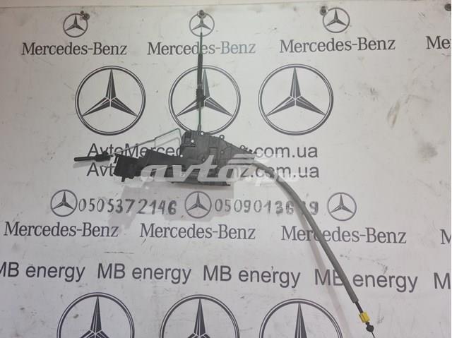Замок двері правої передньої A0997206701 MERCEDES