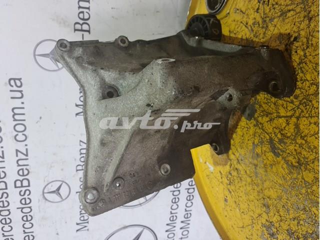 Кронштейн компресора наддуву двигуна A1110960645 MERCEDES