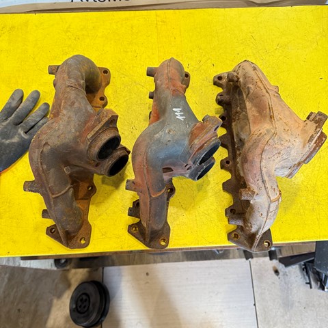 Система випуску газів двигуна Mercedes E