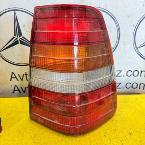 Ліхтар задній правий Mercedes E T124