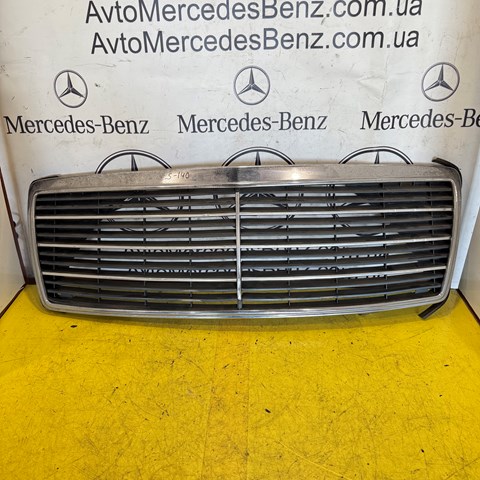 Решітка радіатора A1408800485 MERCEDES