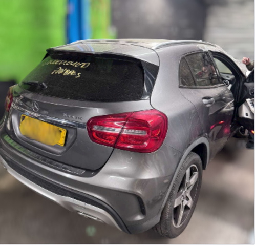 Двері задні, ліві A1567300105 MERCEDES