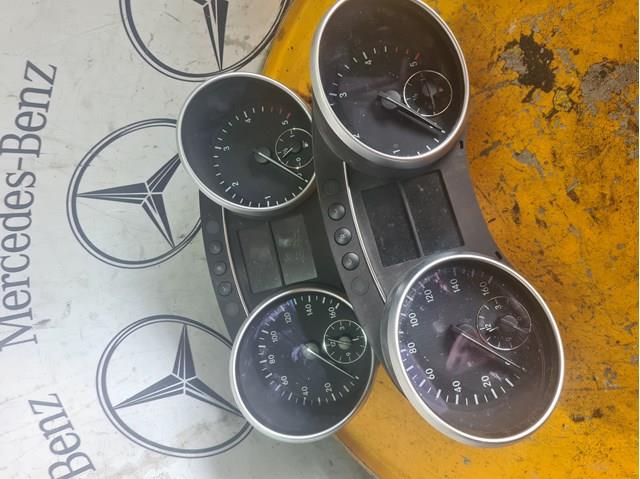 Щиток приладів (комбінація) A1645400148 MERCEDES