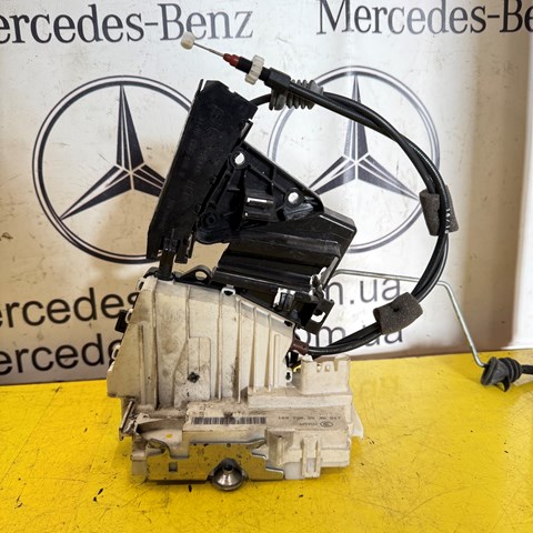 Замок водійських дверей A1647201935 MERCEDES