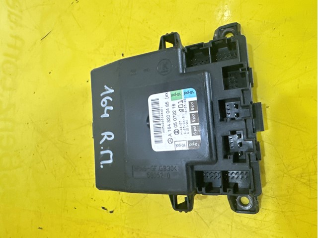 Блок комфорту передніх дверей A1648200485 MERCEDES