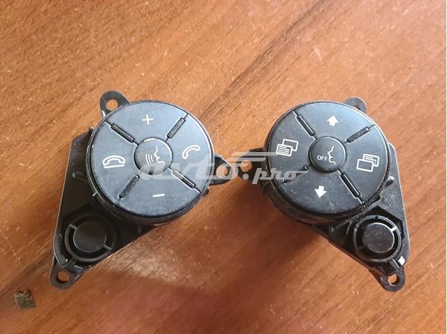 Блок кнопкових перемикачів кермового колеса A1648700658 MERCEDES