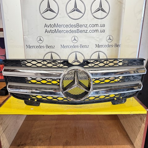 Решітка A1648800185 MERCEDES