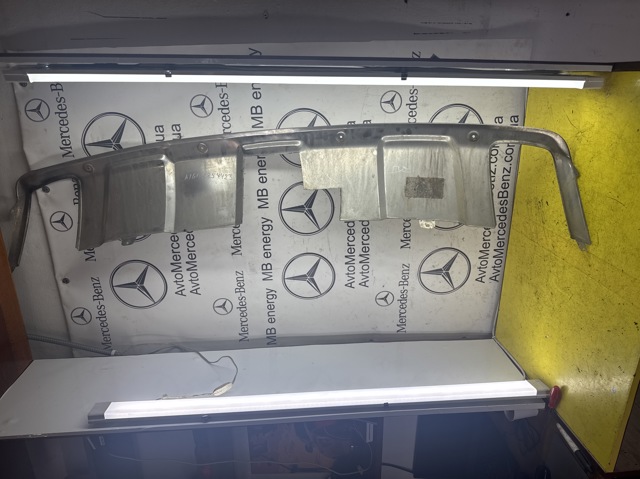 Захист заднього бампера A1648854423 MERCEDES