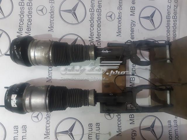 Стійка передня права A1663204666 MERCEDES