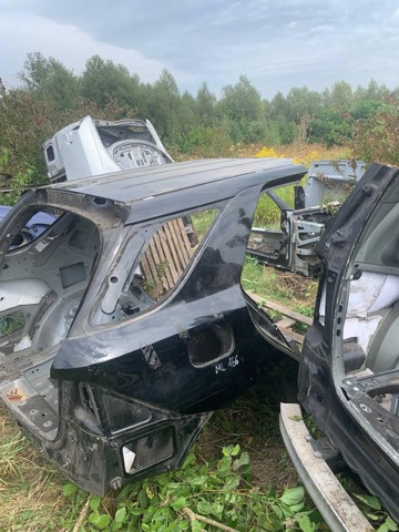 Крило заднє праве A1666305401 MERCEDES